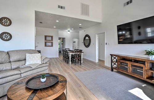 Canyon Lake Cottage | Canyon Lake Retreat w/ Deck Near Boat Ramps