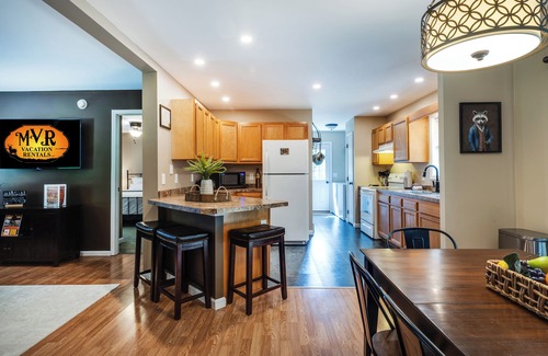 Wellsboro House | Canyon Lodge-close to PA Grand Canyon