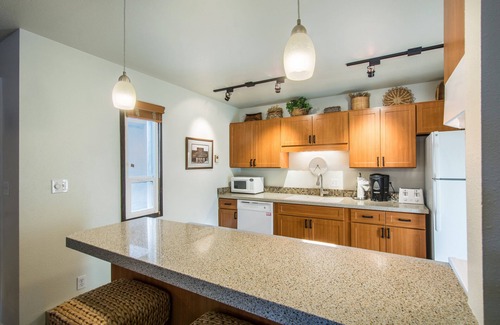 South Snyderville Basin Condo | Canyons View 9: 2 bedroom 2 bathroom condo across the street for the Cabriolet lift