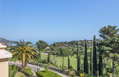 Cap Esterel Apartment | Cap Esterel (St Raphaël) - Quiet apartment with sea view, golf & Cap Esterel 4 pers.