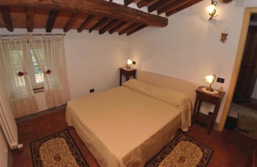 Castelvecchio House | Capannori Stylish Townhouse