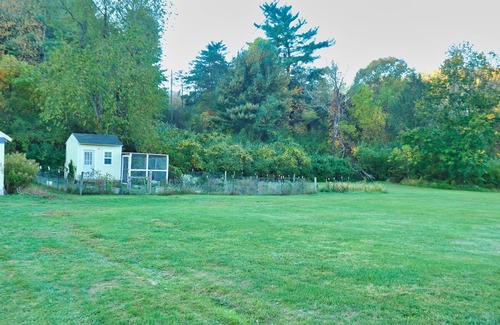 Sharon Cottage | Cape Cod Bungalow @Firmstone Manor