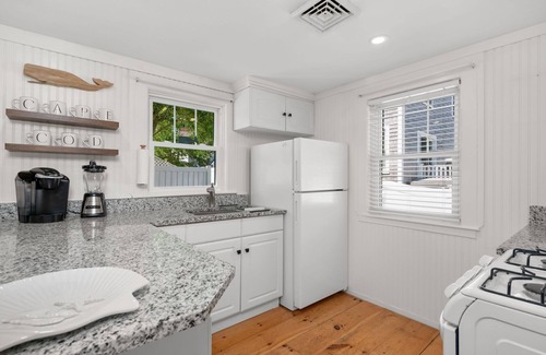 East Sandwich House | Cape Cod Getaway: Walk to East Sandwich Beach