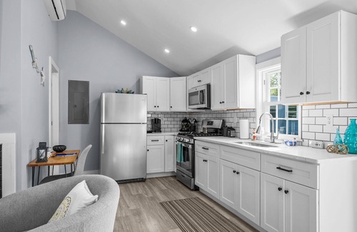 West Dennis Cottage | Cape Cod Retreat Perfect for Families, Close to Beaches