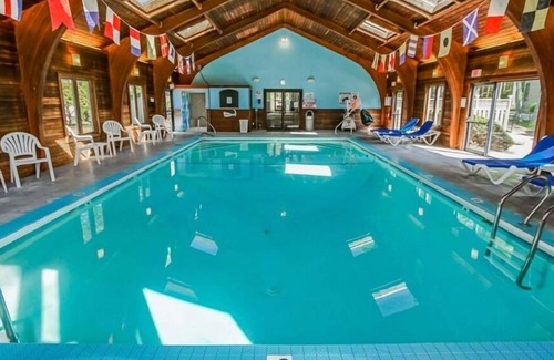 New Seabury Condo | Cape Cod Vibrant 2BR Condo w Indoor Swimming Pool & Games Room