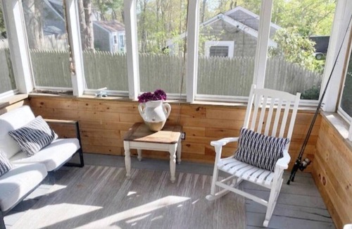 South Dennis Cottage | Cape Cottage Getaway. Minutes to Mayflower Beach