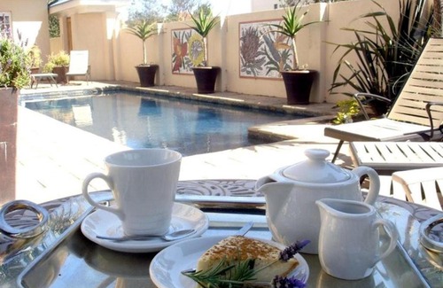 Summerstrand House | Cape Flame Guest House