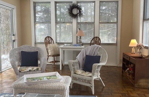 Pittsfield House | Cape Home In the Beautiful Berkshires - Near Lenox & Bousquet