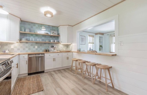 Villas Cottage | Cape May Area Coastal Cottage!
