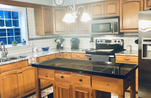 Villas House | Cape May Villas-BEACH BLOCK-Spectacular Bay Views,Modern spacious home! HOT TUB!
