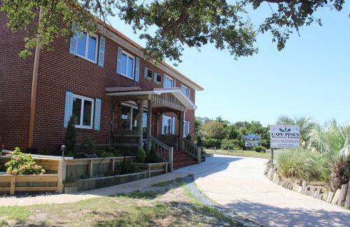Buxton Hotel | Cape Pines Motel