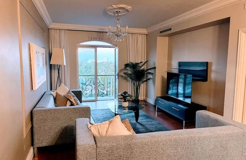 Victoria and Alfred Waterfront Apartment | Cape Royale Luxury Suites