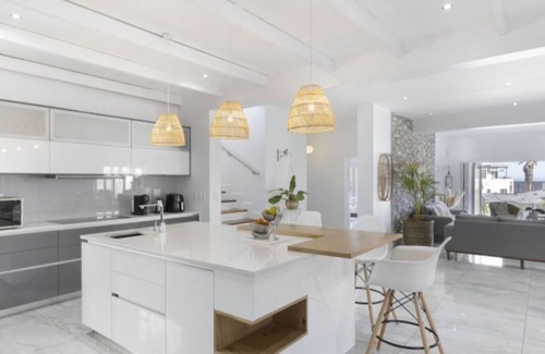 West Beach House | Cape Town Beach Home with Panoramic Ocean and Table Mountain Views. 11pax
