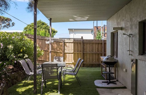 Cape Woolamai House | Cape Views Retreat by Ready Set Stay - WiFi & Close to the beach