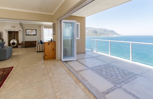 Fish Hoek Villa | Cape-x-ta-sea a home with picture perfect panoramic views of False Bay.