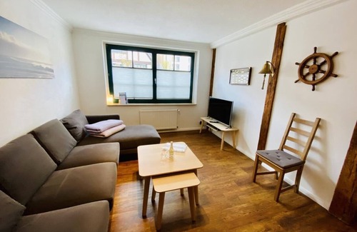 Warnemuende Apartment | Capitaenshaus Froehlich, Tom