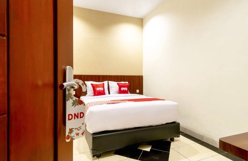 Medan Hotel | Capital O 1585 Ring Road Residence