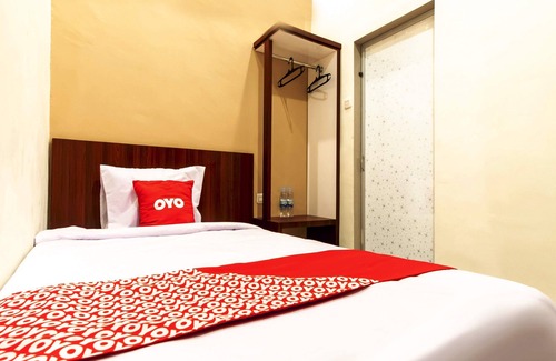 Medan Hotel | Capital O 1585 Ring Road Residence