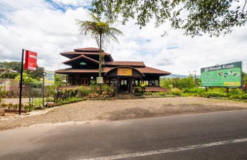 Parongpong Hotel | Capital O 2640 Cottage GS Rumah Kayu Syariah