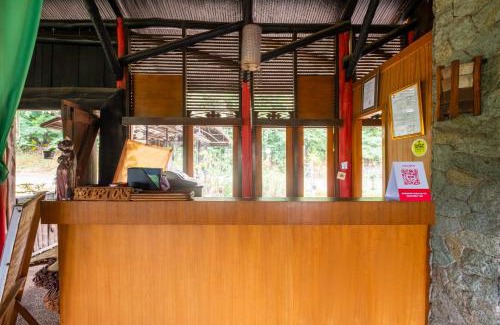 Parongpong Hotel | Capital O 2640 Cottage GS Rumah Kayu Syariah