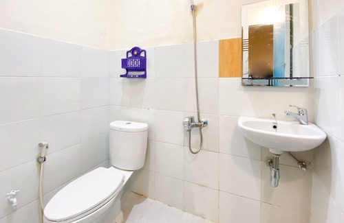 Padang Hotel | Capital O 3092 Falah Residence Syariah