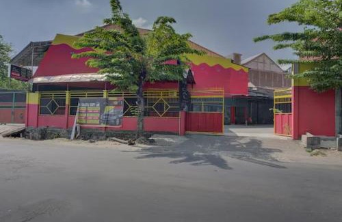 Tanjungsari Hotel | Capital O 3198 Sukomanunggal Inn