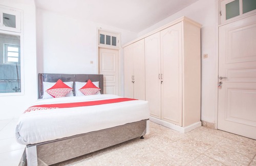 Bangka Hotel | Capital O 332 Residence G17 Kemang