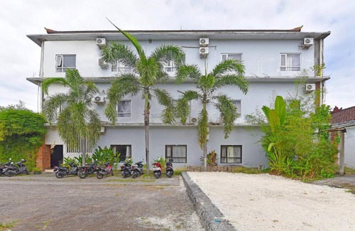 Denpasar Utara Hotel | Capital O 91405 Hotel Lavarta