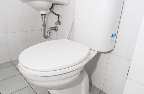 Bekasi Hotel | Capital O 93490 Yubi Room Patraland