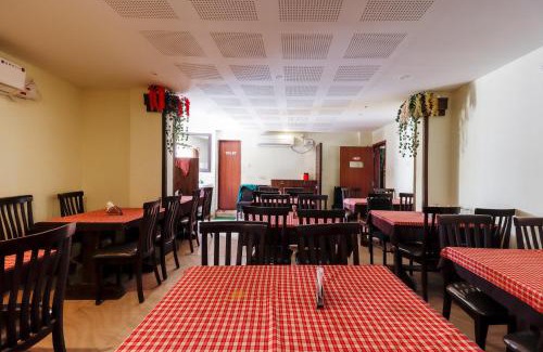 Adyar Hotel | Capital O Sai Arya Residency