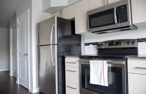 Broadway Apartment | Capitol Hill Hideaway: Modern Studio with Free Parking!