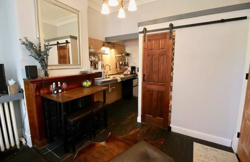 Stanton Park Bed & Breakfast | Capitol Hill Studio, near Capitol, Supreme Court, Eastern Market, Free Parking