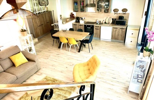 Biras House | Caporizon - Superbe Gîte au Coeur du Périgord Déco Rugby