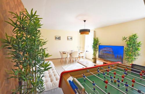 Raismes Apartment | Capstay Cosy centre 2 chambres babyfoot & Netflix