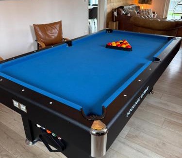 Ferriere-la-Grande Villa | Capsule villa champêtre piscine billard