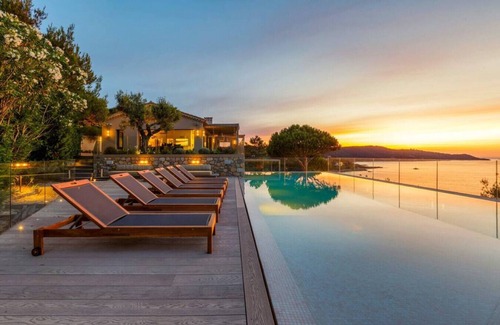 Cote d'Azur- French Riviera Villa | CapTaillat Villa | VueSunset180° | Piscine Infinie