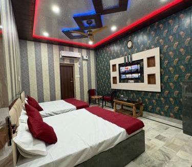 Mathura Hotel | Captain Guesthouse