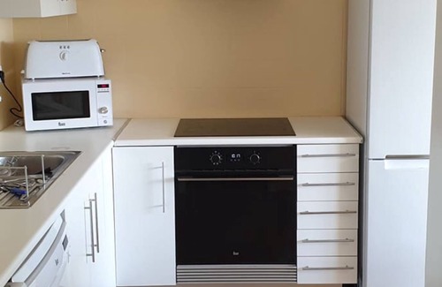 Obidos House | Captain Powder Residence