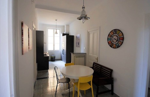 Sanremo Apartment | Captain's House - Captain's Home