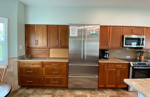 Butler Beach House | Captain's Oasis: Ocean View, Heated Pool, Putting Green, Walk to the Beach!