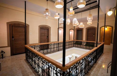 Varanasi Bed & Breakfast | Captain Villa Heritage House