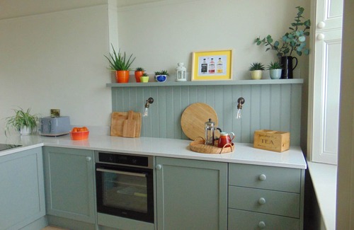 Donaghadee Cottage | CAPTAINS COTTAGE, family friendly, with a garden in Donaghadee