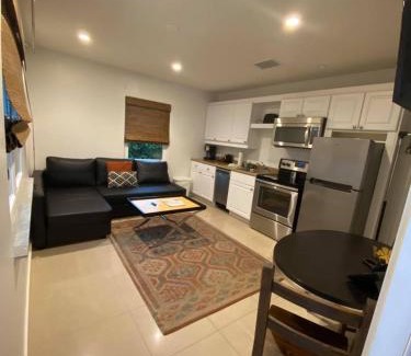 Siesta Key Hotel | Captiva Beach Resort (open private beach access)