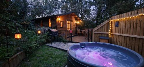 Brinkley House | Captivating 1-Bed Cabin in Newmarket