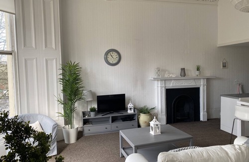 North West Apartment | Captivating apartment in glasgow westend, uk