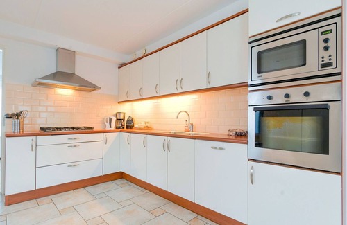 Zeewolde House | Captivating Holiday Home in Zeewolde near Forest