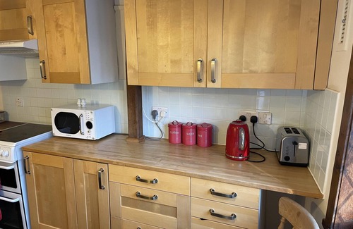Ipswich Apartment | Captivating Tudor 2 Bedroom Apartment in Ipswich