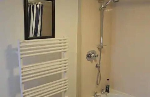 Ipswich Apartment | Captivating Tudor 2 Bedroom Apartment in Ipswich