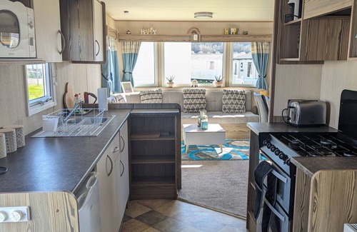 Weymouth House | Caravan at Littlesea Holiday park, Weymouth - sleeps 8