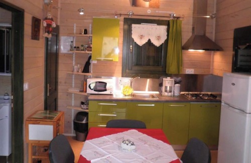 Ranspach RV Rental | Caravan "Chalet Aloya" with Shared Pool & Wi-Fi